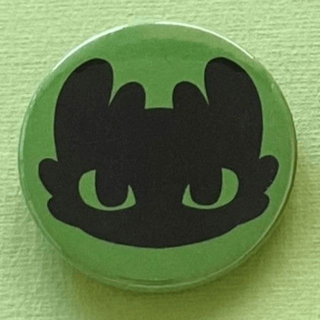 HTTYD: night fury (button small)